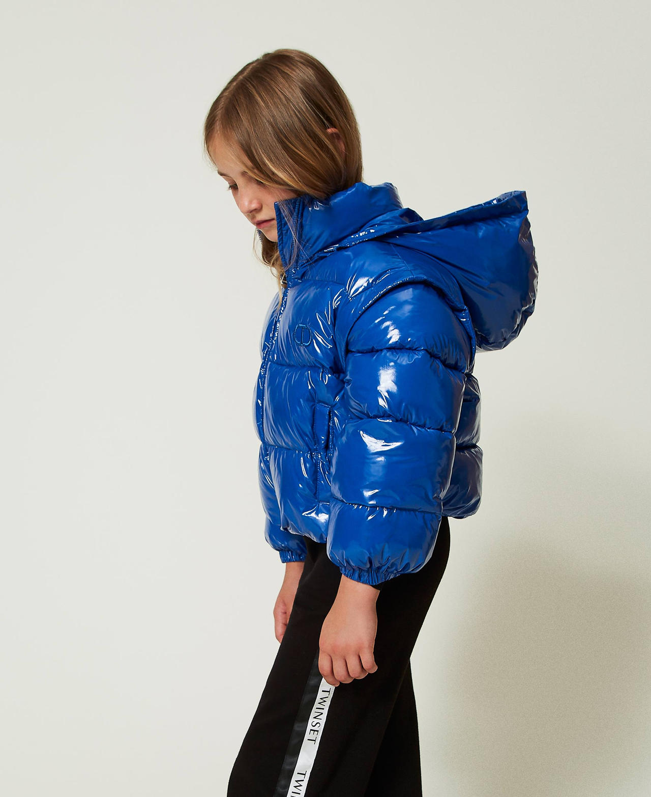 Shiny puffer jacket with embroidered logo "Surf” Blue Girl 242GJ2160_05865_02