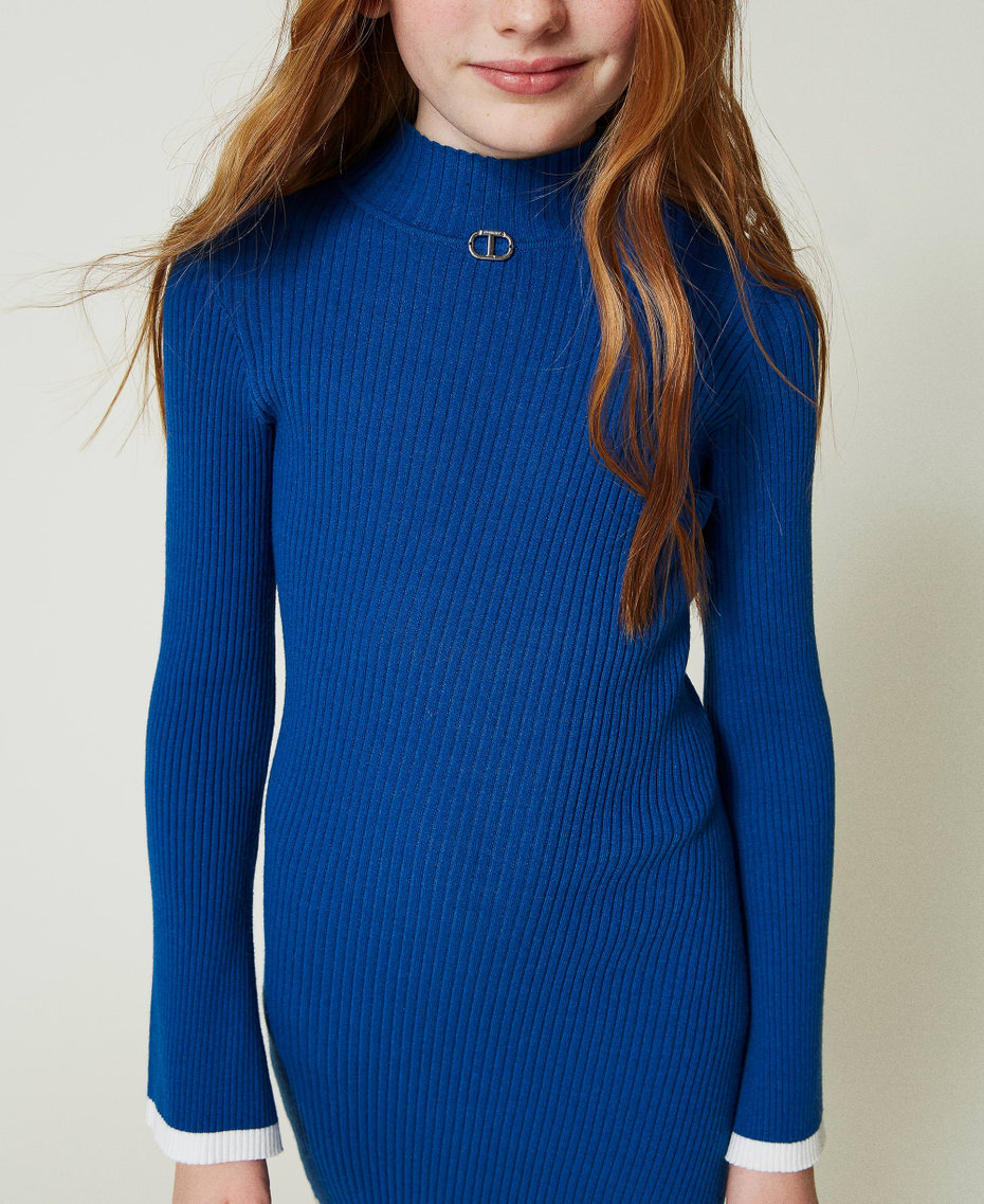 Fitted ribbed knit short dress