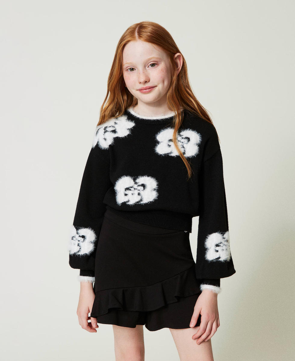 Pull avec fleurs incrust&eacute;es Bicolore Noir / Blanc Cass&eacute; Fille 242GJ3070_02714_01