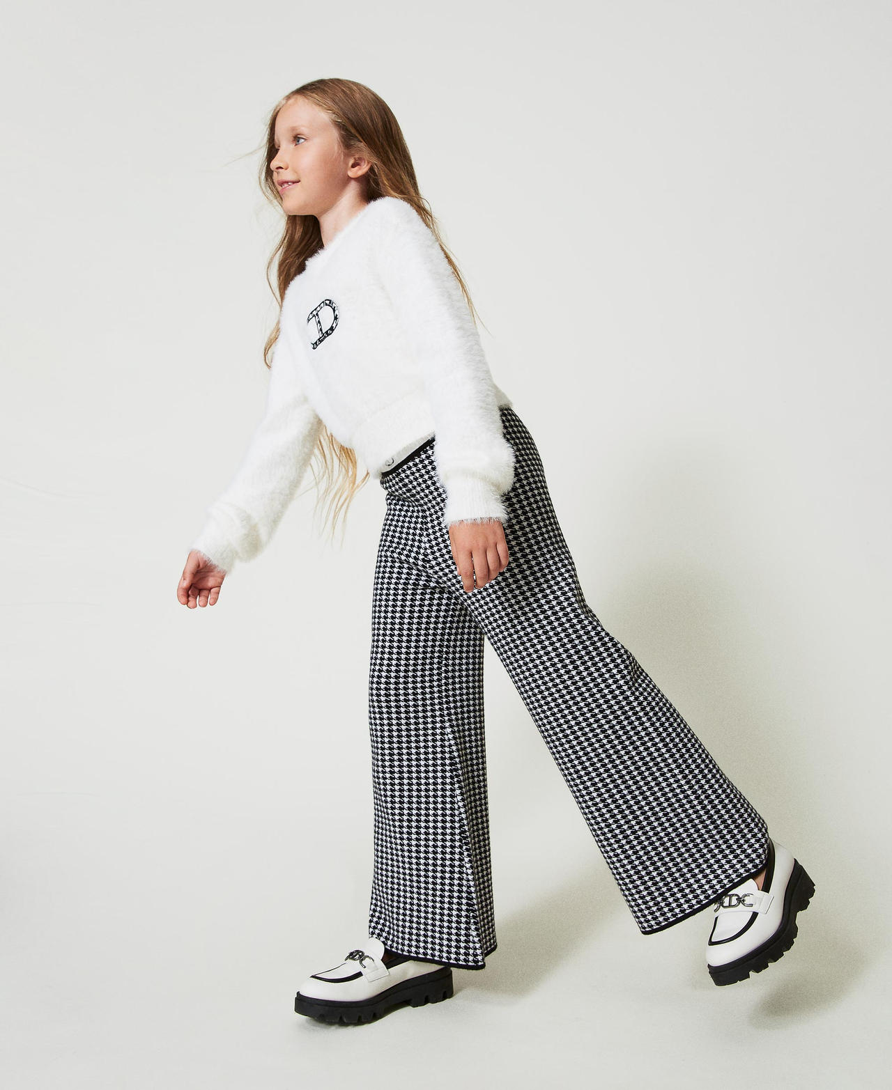 Jacquard knit trousers with houndstooth pattern Bicolour Off White / Black Girl 242GJ3102_02722_02