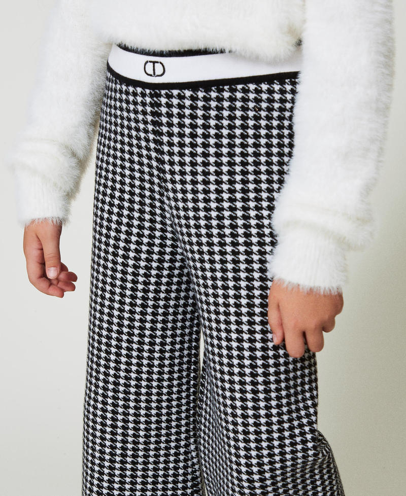 Jacquard knit trousers with houndstooth pattern Bicolour Off White / Black Girl 242GJ3102_02722_04