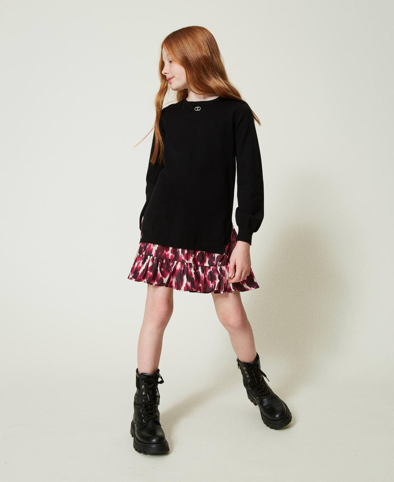 Short knit dress with printed insert