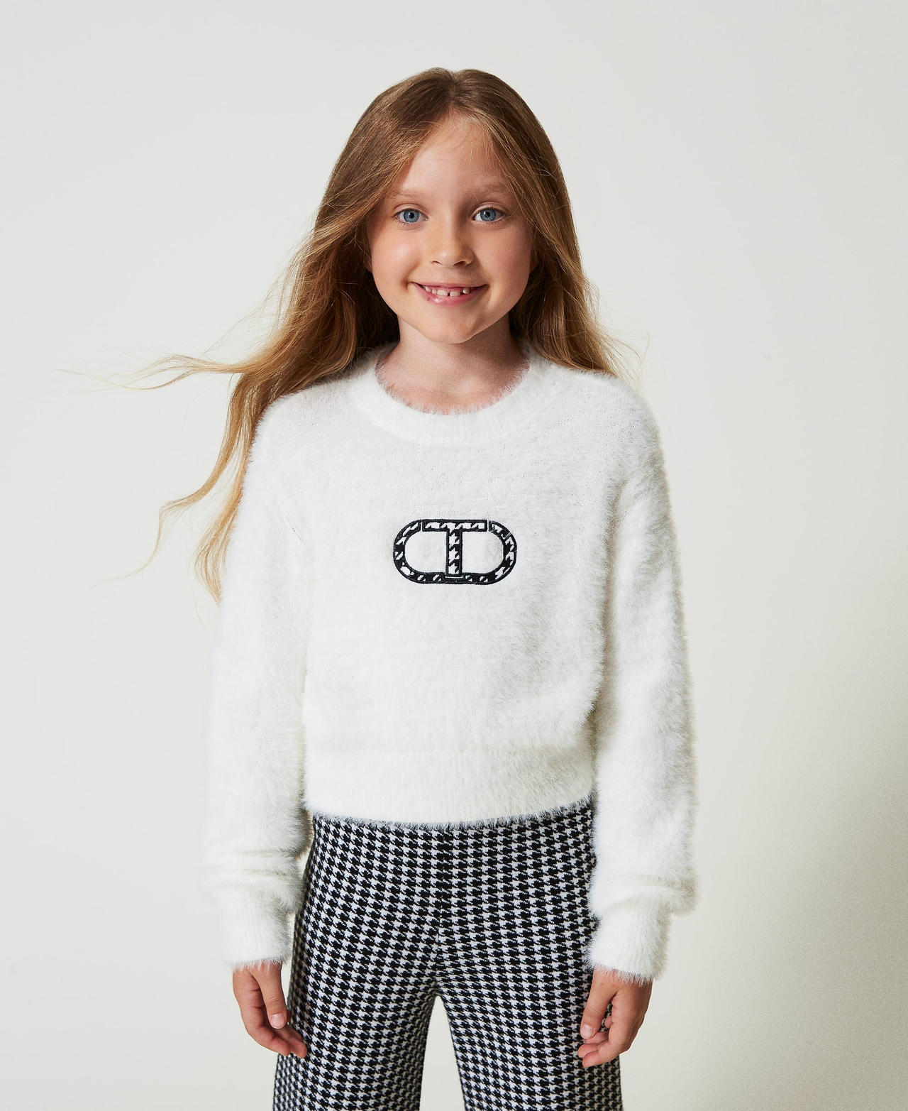 Twinset Pulls - Pull effet fourrure avec logo Oval T, Off White, Taille: 4A