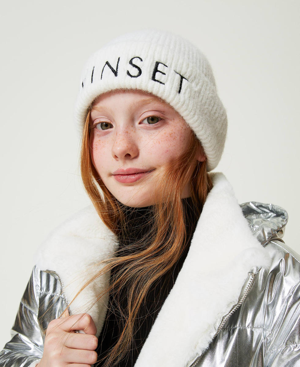 Knitted beanie hat with embroidered logo Off White Girl 242GJ5053_00526_S0