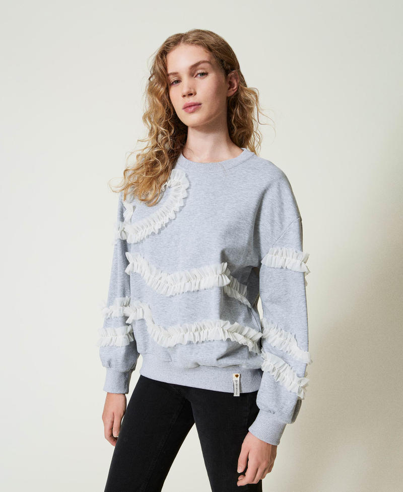 Meliertes Sweatshirt mit Tüllvolants