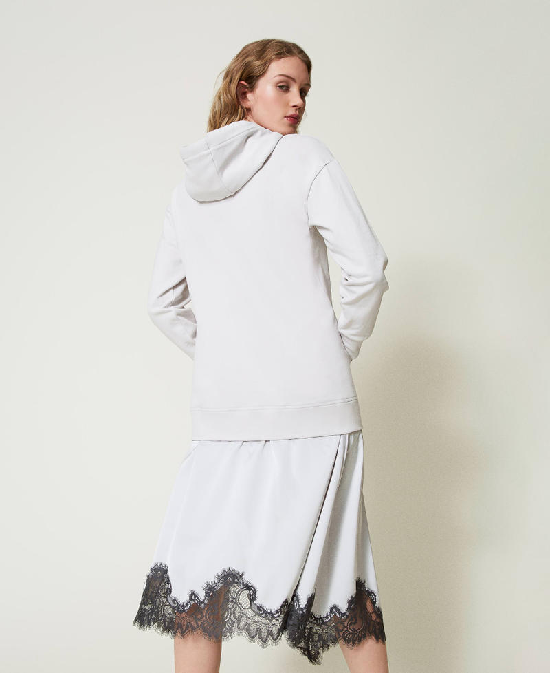 Maxikleid aus Sweatstoff und Satin Zweifarbig Silber / „Blackened Pearl“-Grau Frau 242LI2HAA_11821_04