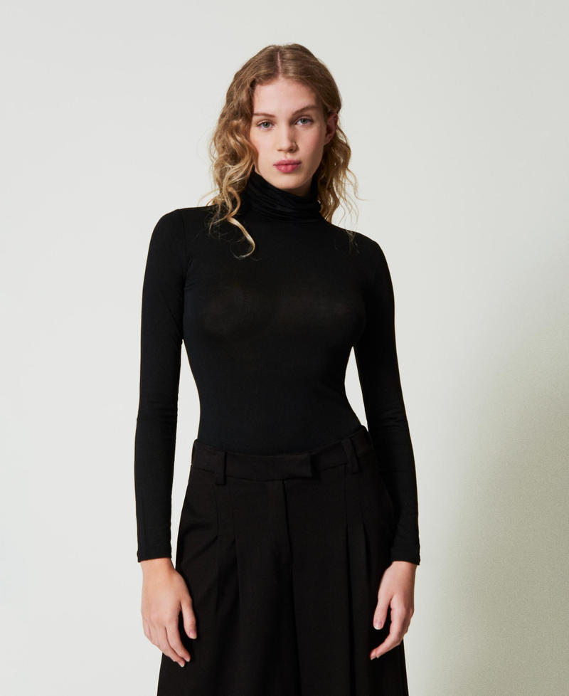 Turtleneck T-shirt with embroidered logo Black Woman 242LI2JCC-01