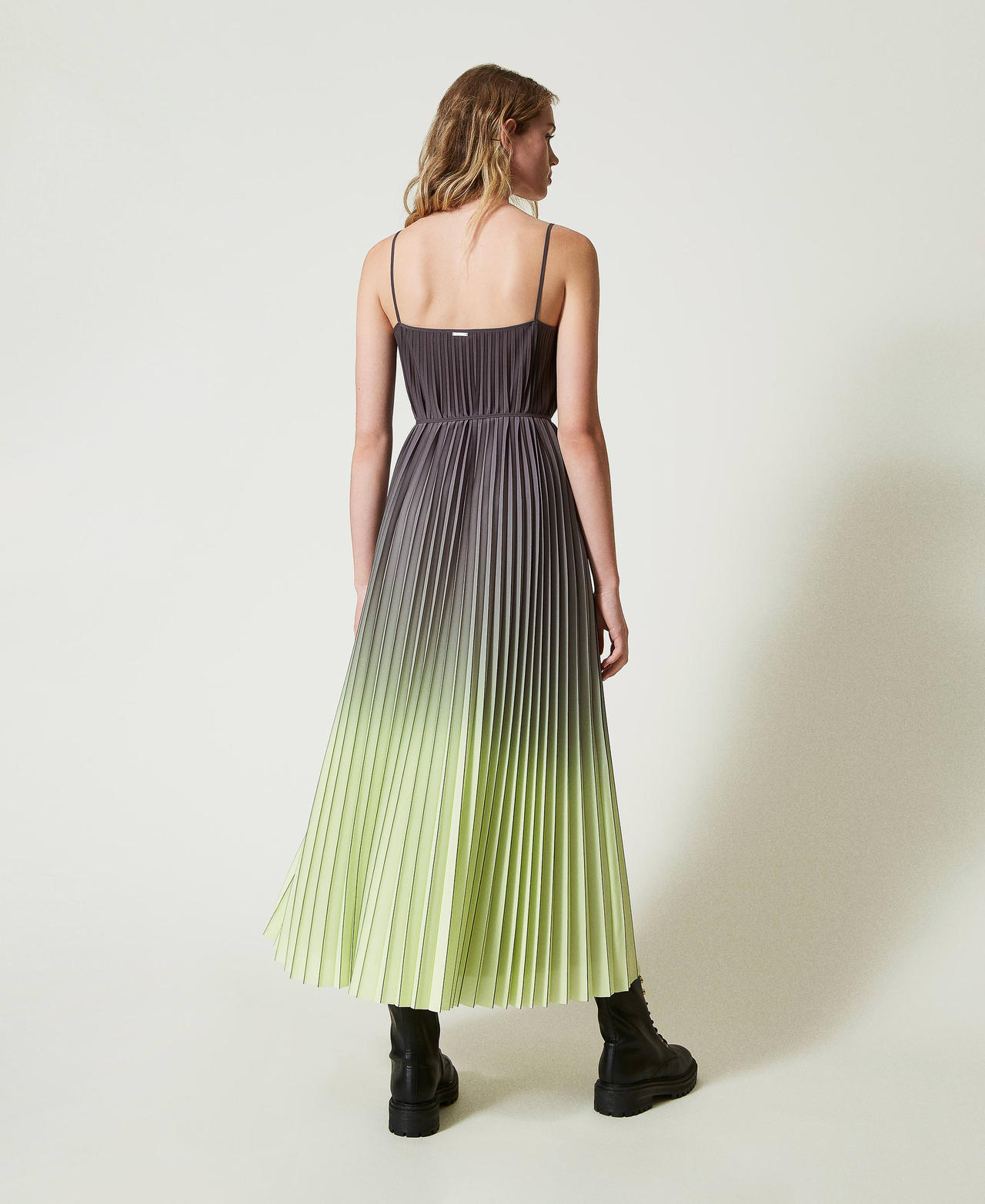 Pleated georgette long printed dress Two-tone Blackened Pearl Grey/ Soft Lime Green Woman 242LI2SCC_11818_03