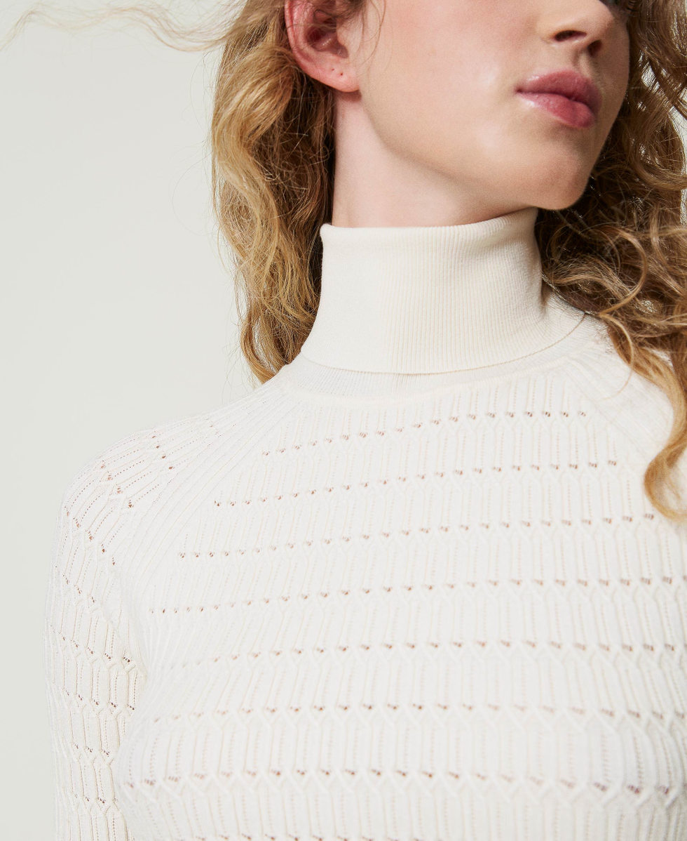 Pull ajust&eacute; avec col montant Nacre Femme 242LI3EAA_00059_04