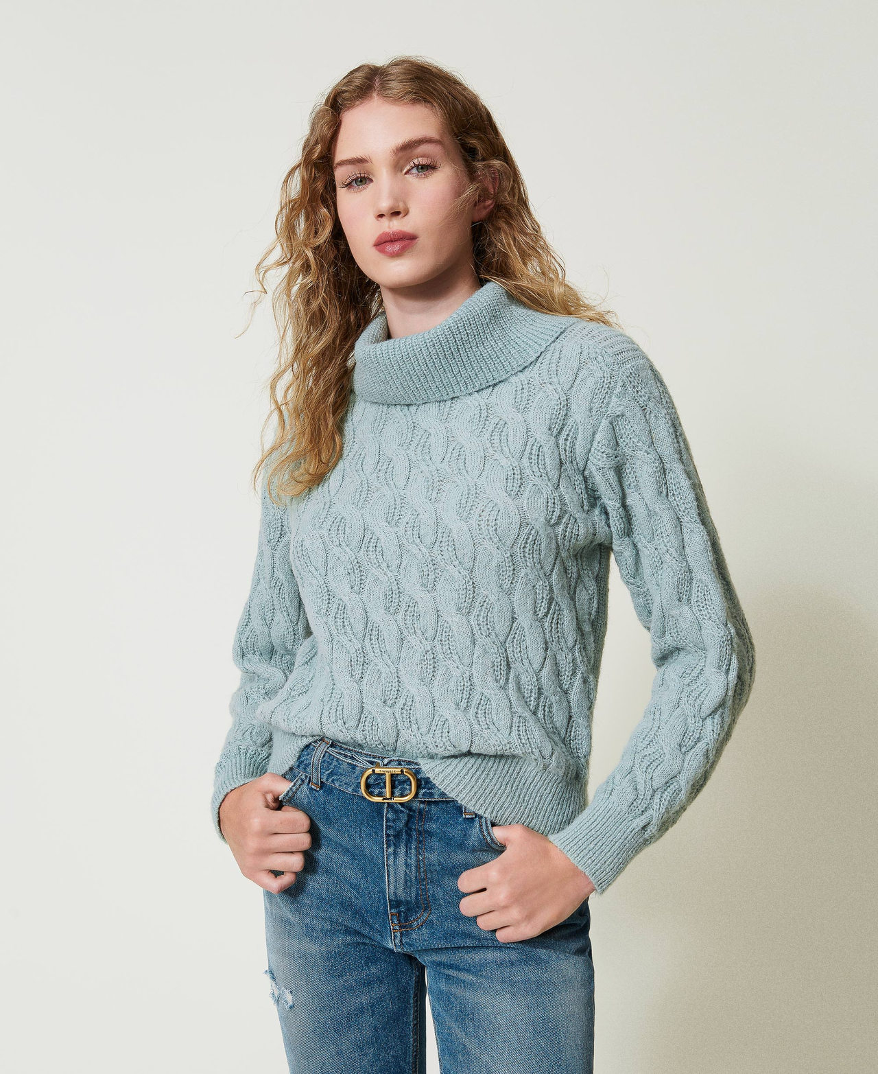 Cable knit jumper with maxi collar