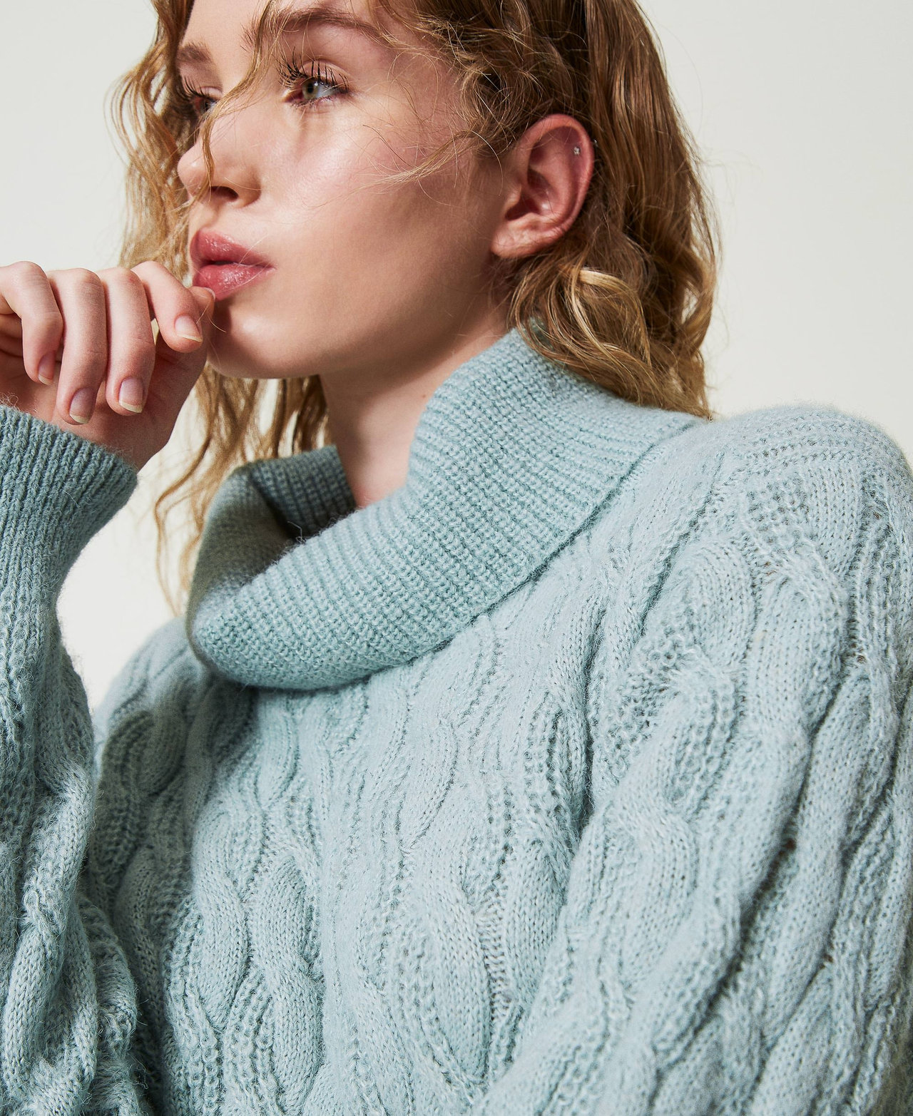 Cable knit jumper with maxi collar Agave Green Woman 242LI3WCC_00625_02