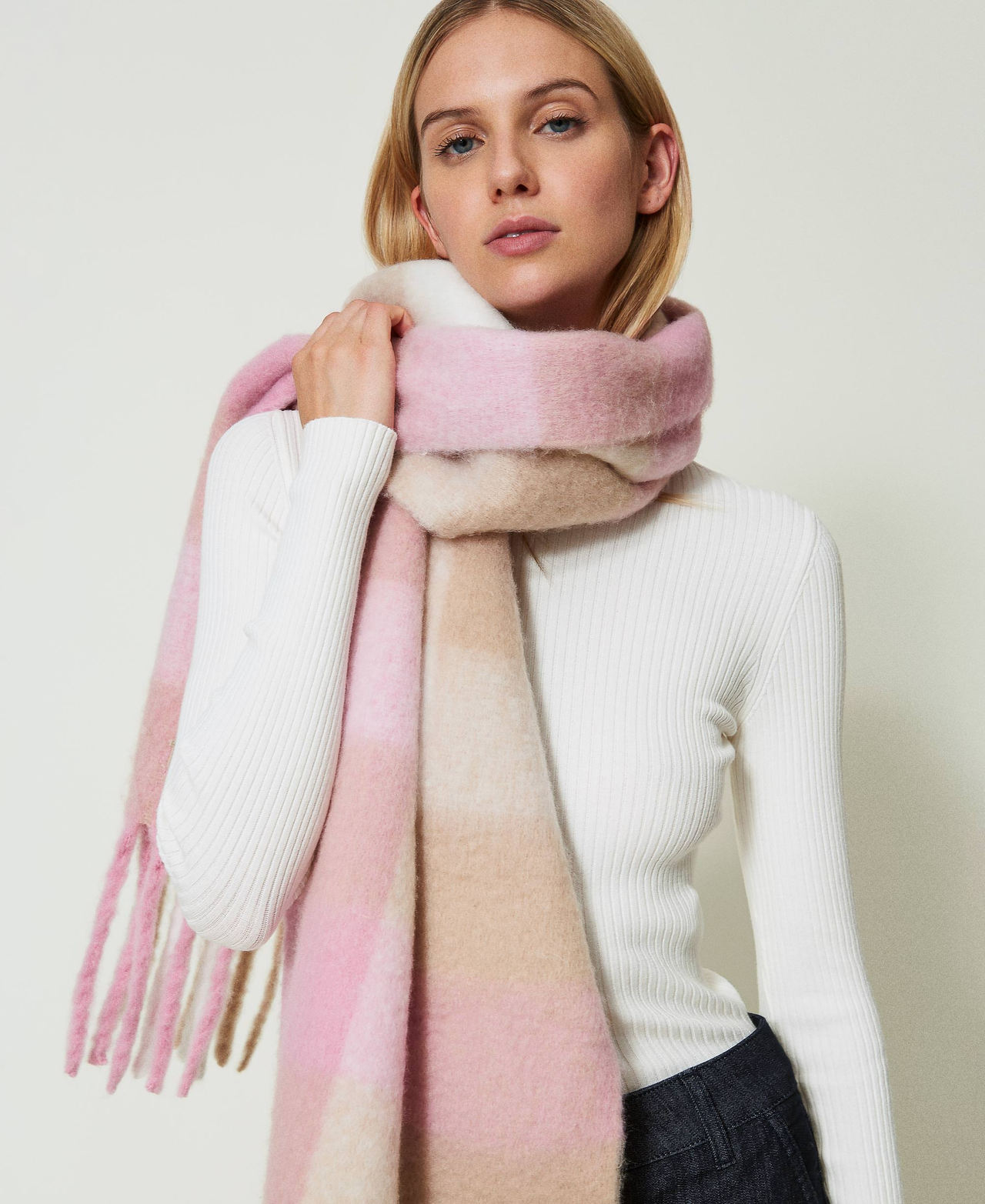 Jacquard wool cloth stole Les Beiges / Prism Pink Multicolour Check Woman 242LI4AFF_11844_0S