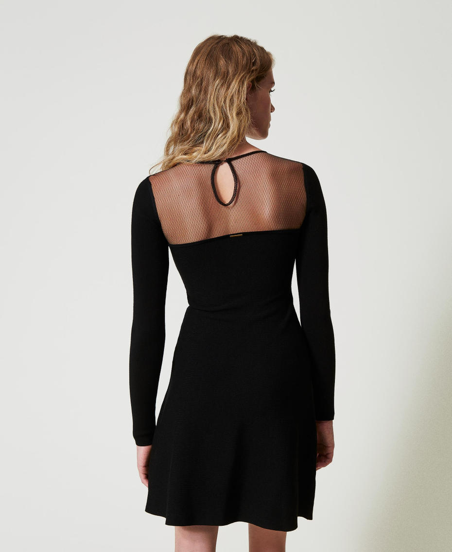 Vestido corto de punto con tul y bordado Negro Mujer 242LL3DBB_00006_03