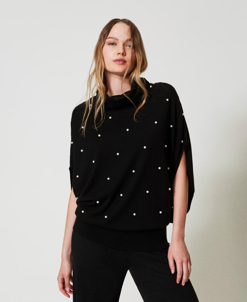 Pullover aus Wollmischung mit aufgestickten Perlen