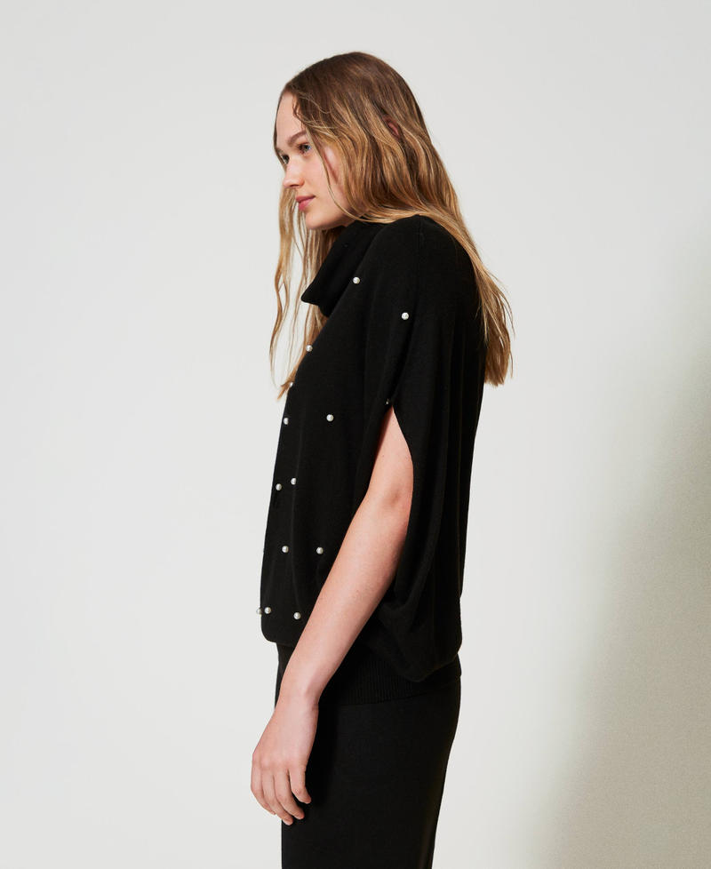 Pullover aus Wollmischung mit aufgestickten Perlen