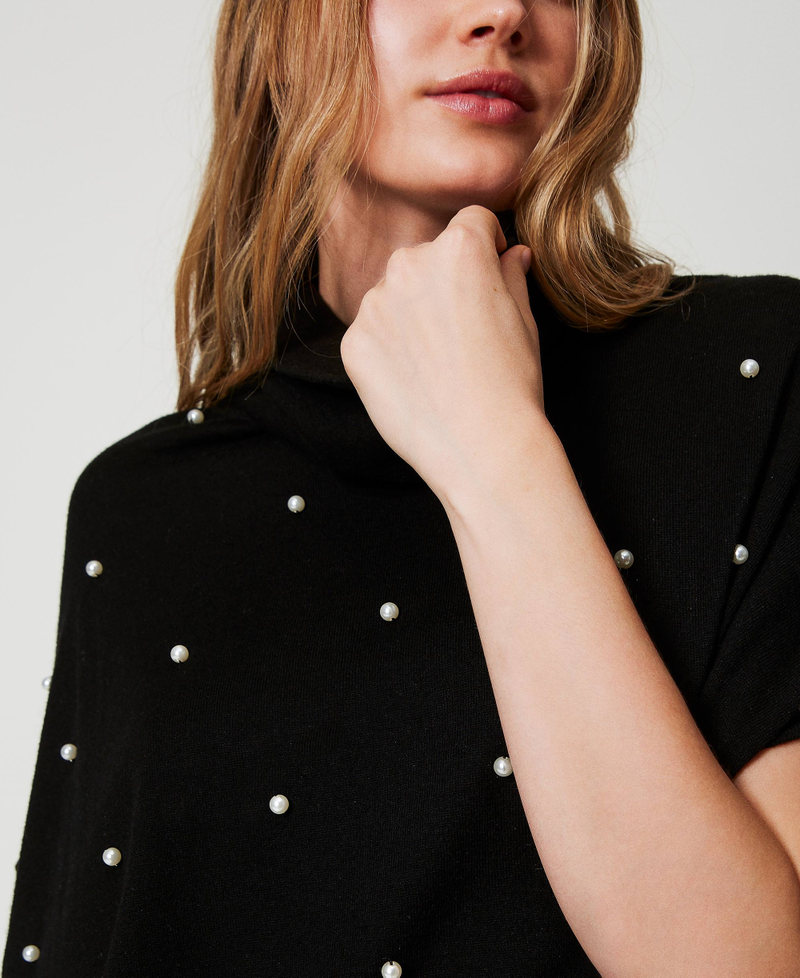 Pullover aus Wollmischung mit aufgestickten Perlen