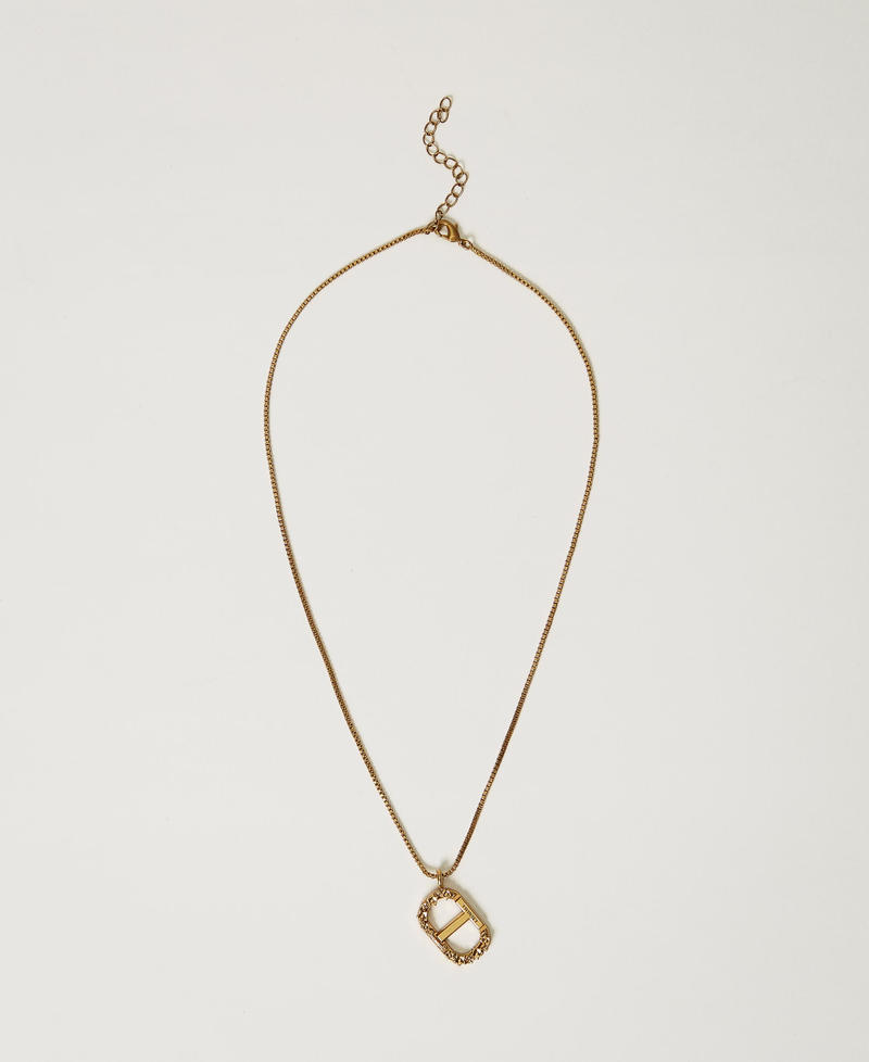 Necklace with floral Oval T