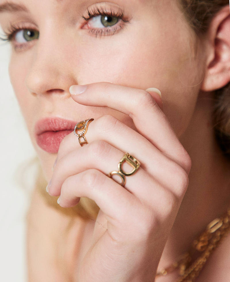 Juego de anillos con Oval T