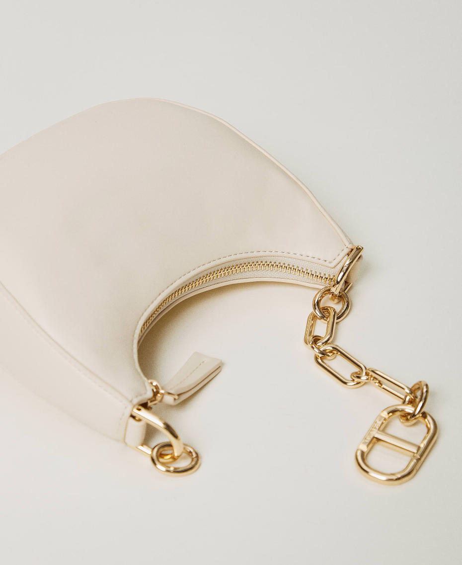 Tasche „Mini Croissant“ mit „Oval T“-Schließe „Old White“ Frau 242TB7220_11748_03