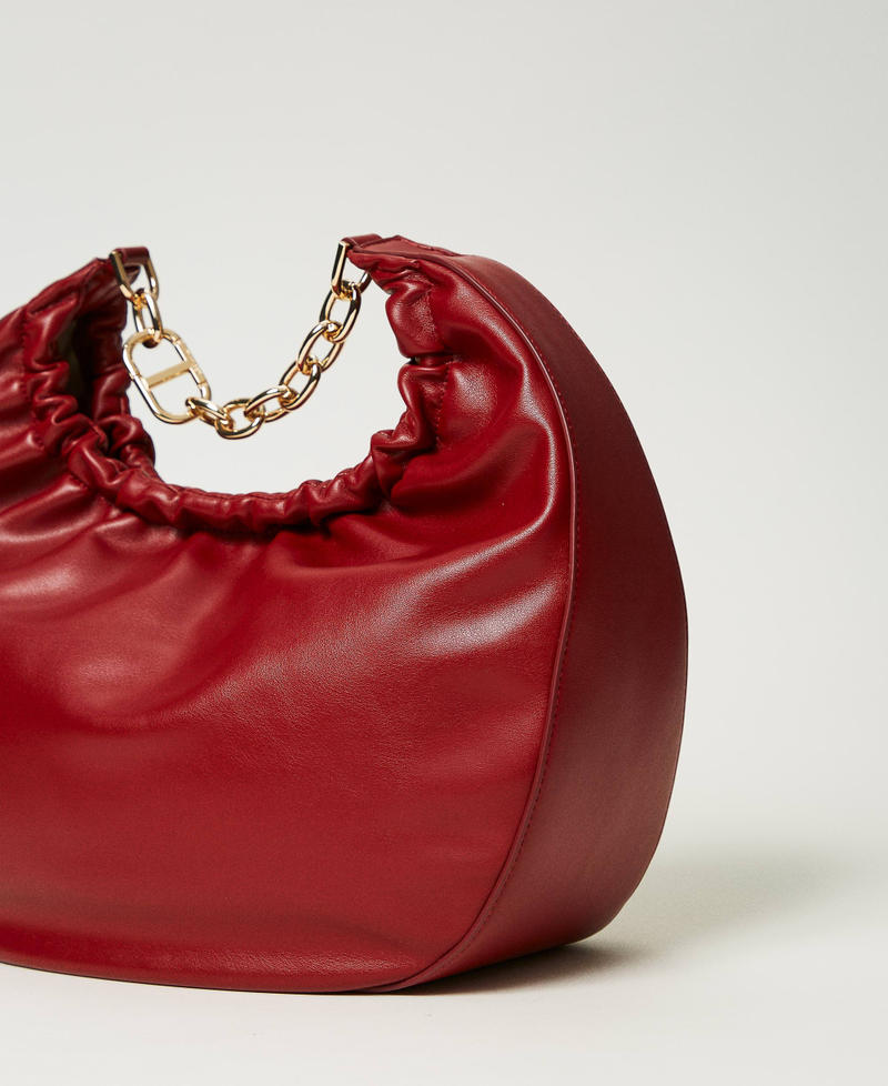 ‘Croissant’ hobo bag with gathering and Oval T Pompeiian Red Woman 242TB7221_11755_02