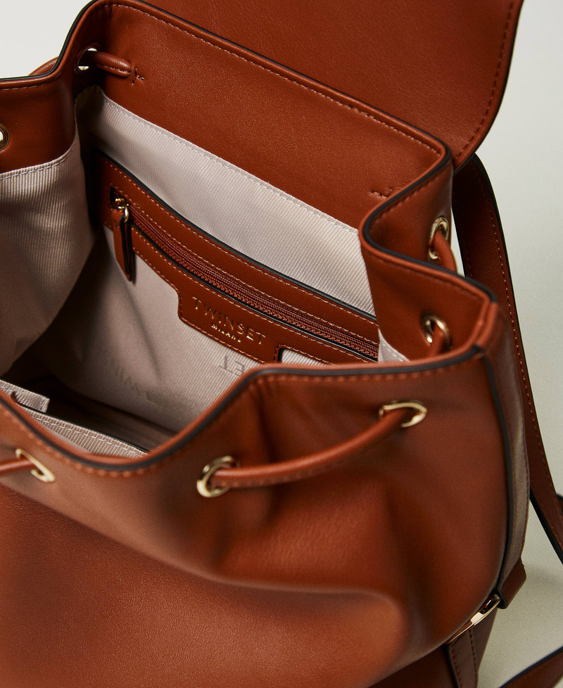 Backpack with Oval T buckle