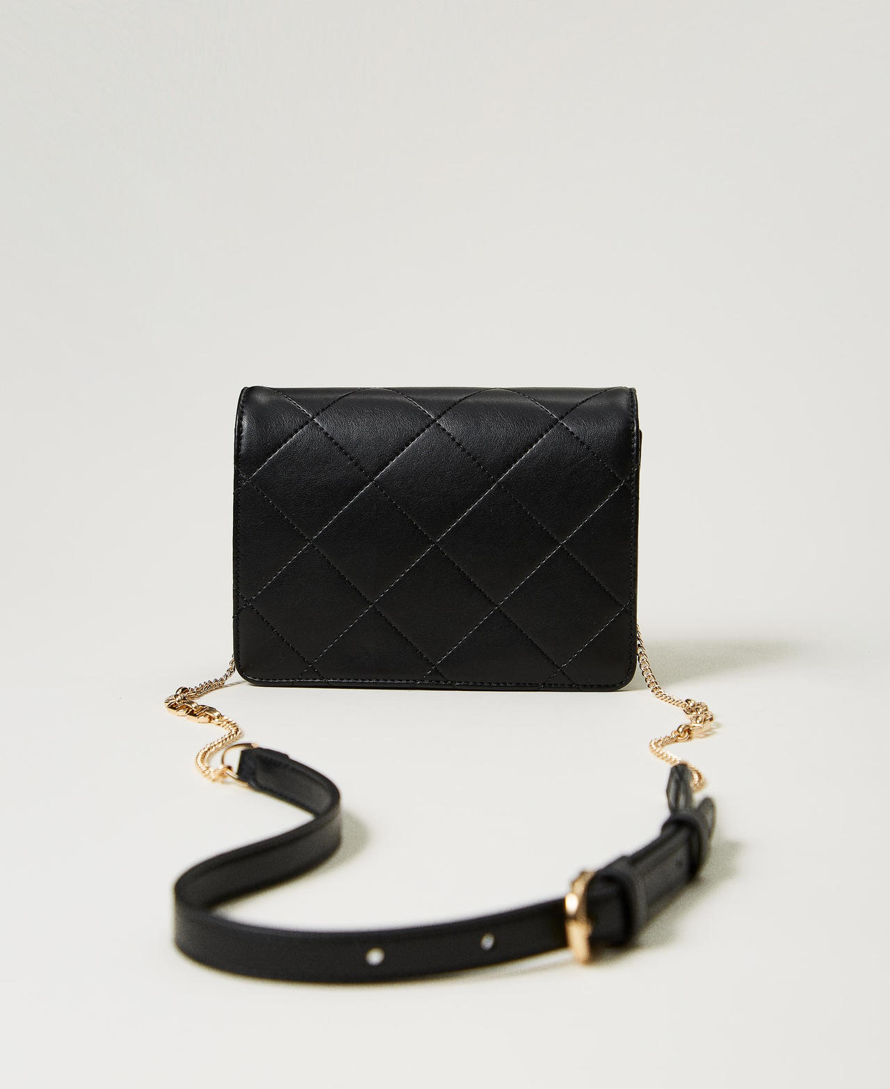 Shoulder bag with Oval T closure Black Woman 242TB7253_00006_03