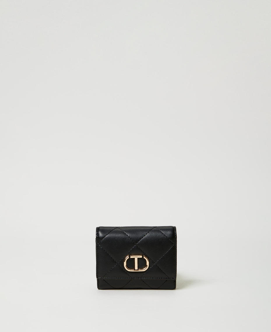 Quilted Oval T wallet