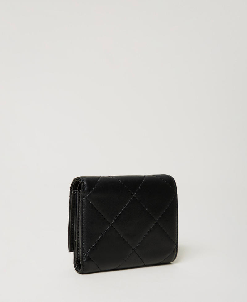 Quilted Oval T wallet Black Woman 242TB7256_00006_02