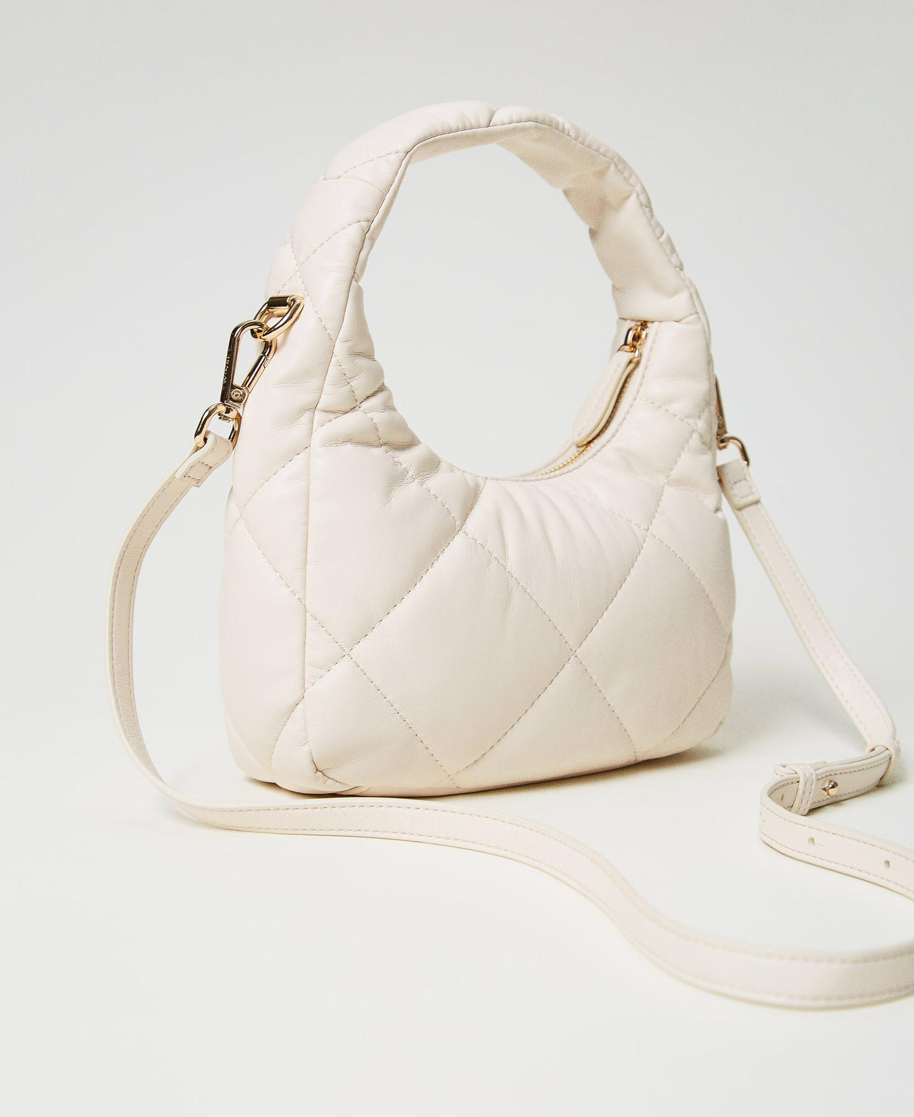 Small padded and quilted hobo bag Old White Woman 242TB7352_11748_03