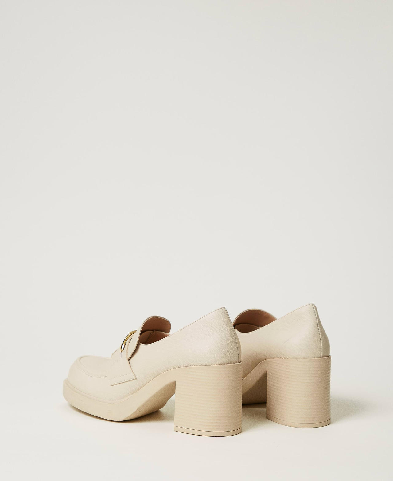 Heeled loafers with Oval T clasp Woman, White | TWINSET Milano