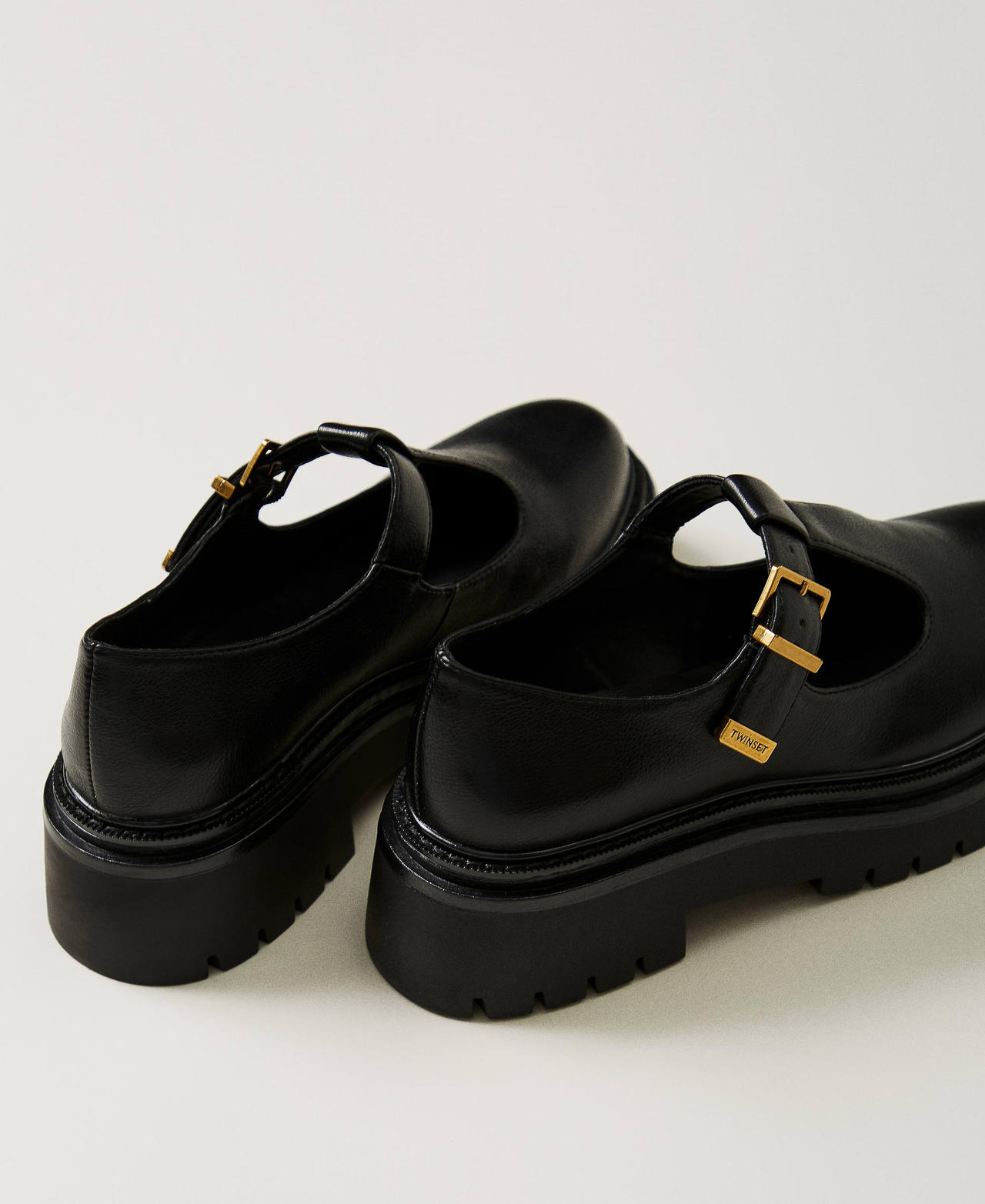 Mary Jane shoes with buckle