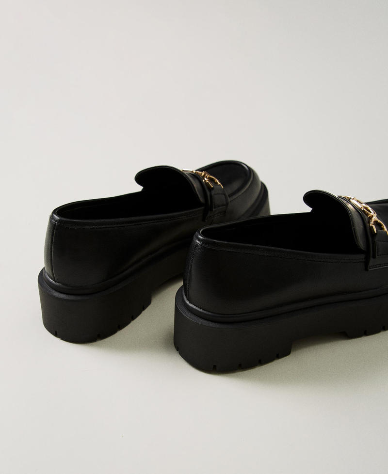 Loafers with Oval T clasp Black Woman 242TCP060_00006_03