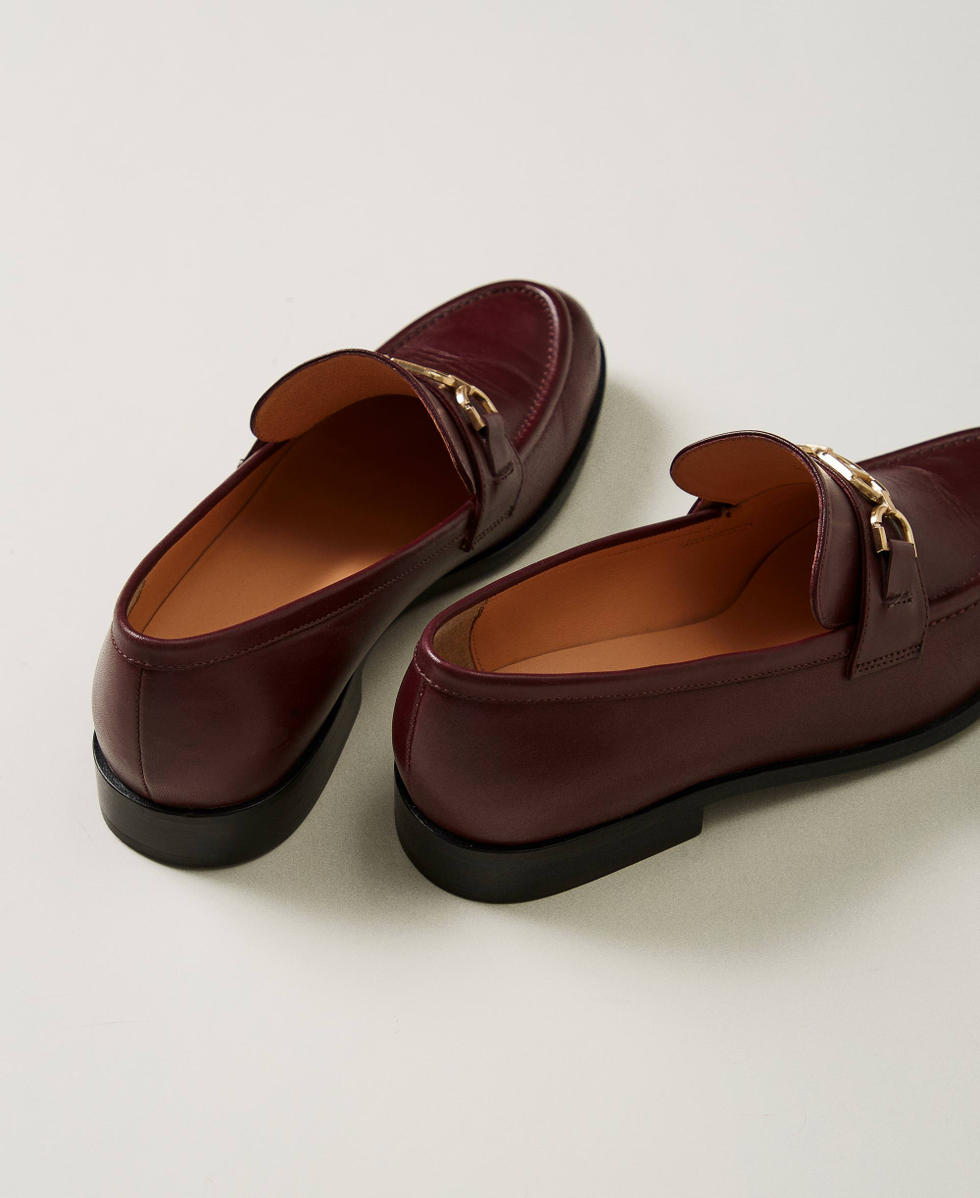 Leather loafers with Oval T clasp