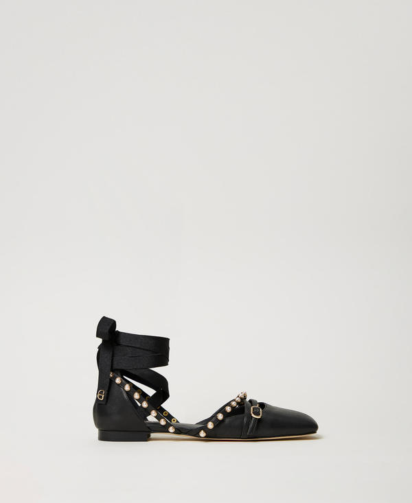 Ballerina shoes with pearls and ribbons