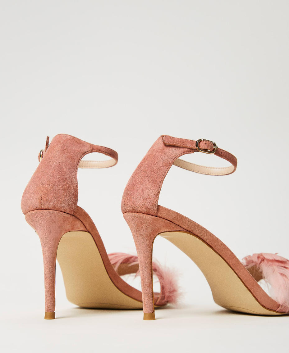 Leather sandals with feathers Coral Bead Woman 242TCP180_11752_03