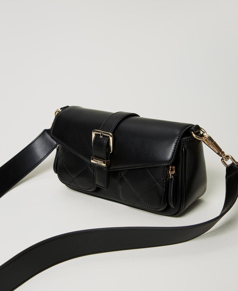 Shoulder bag with quilted pockets