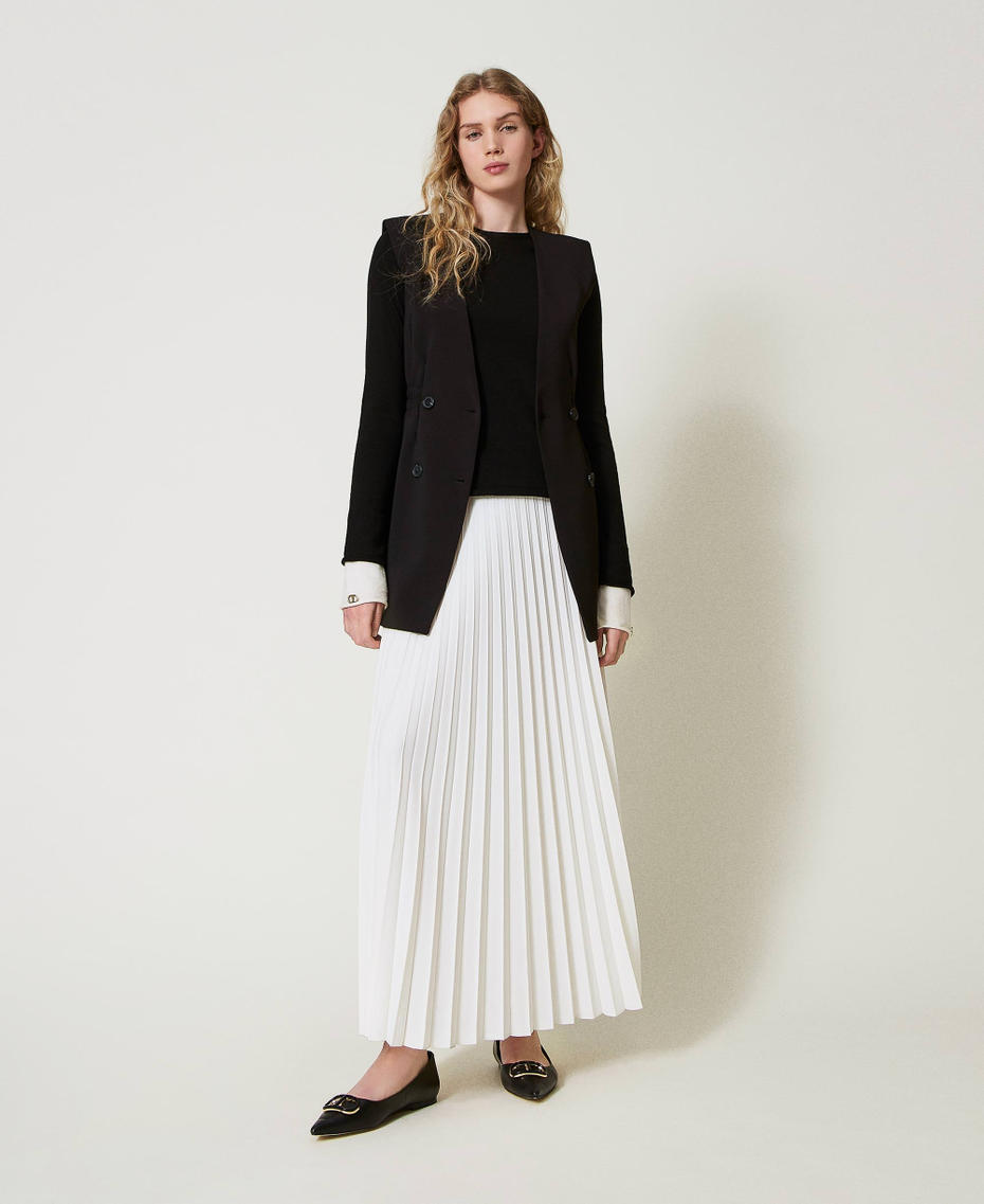 Crêpe gilet and long pleated skirt Bicolour Black / "Snow" White Woman 242TF2054_03710_0T