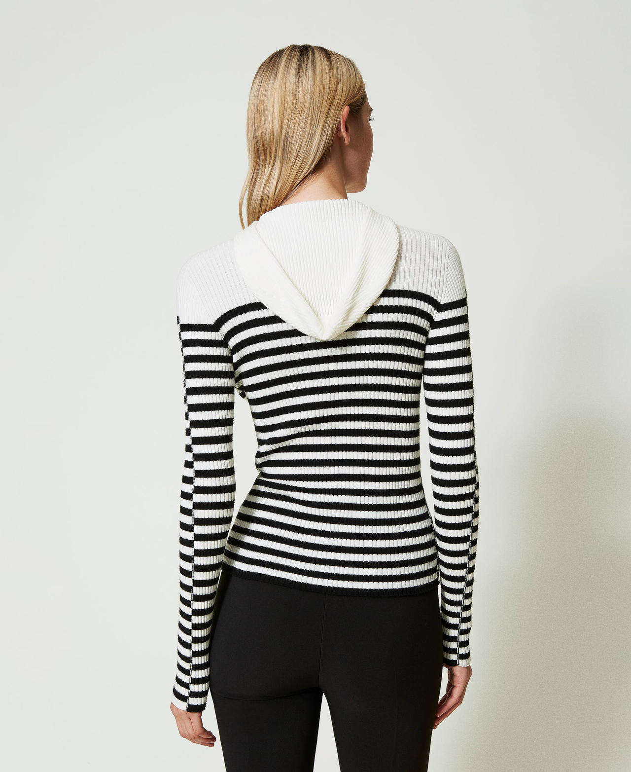 Fitted striped jumper Two-tone Black / Snow White Woman 242TF3011_12063_03