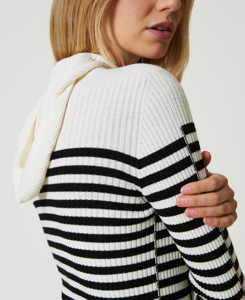 Fitted striped jumper Two-tone Black / Snow White Woman 242TF3011_12063_04