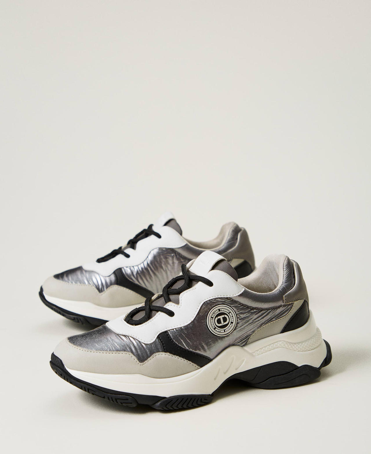 Colour block running trainers Silver Woman 242TGT18C_00995_02