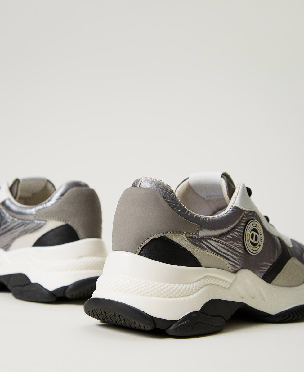 Color-Block-Sneaker im Laufschuhstil Silber Frau 242TGT18C_00995_03