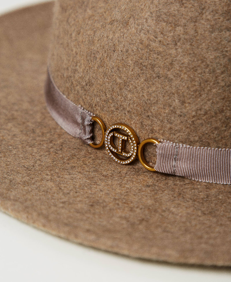 Wool cloth hat with Oval T Warm Beige Woman 242TO5200_04233_02