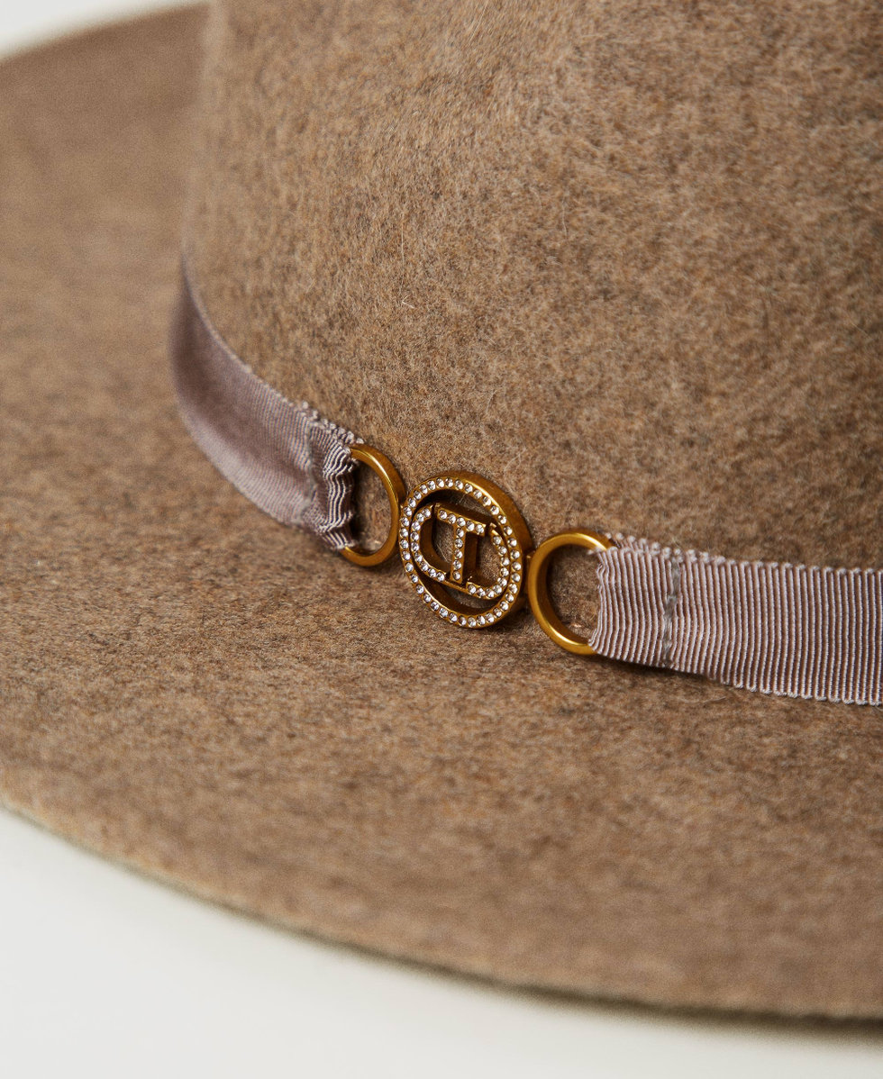 Wool cloth hat with Oval T Warm Beige Woman 242TO5200_04233_02