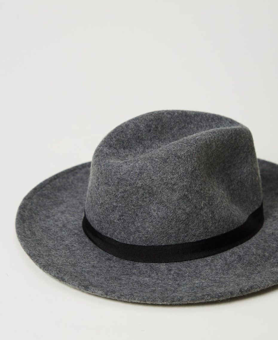 Wool cloth hat with Oval T Charcoal Grey Woman 242TO5200_11949_03