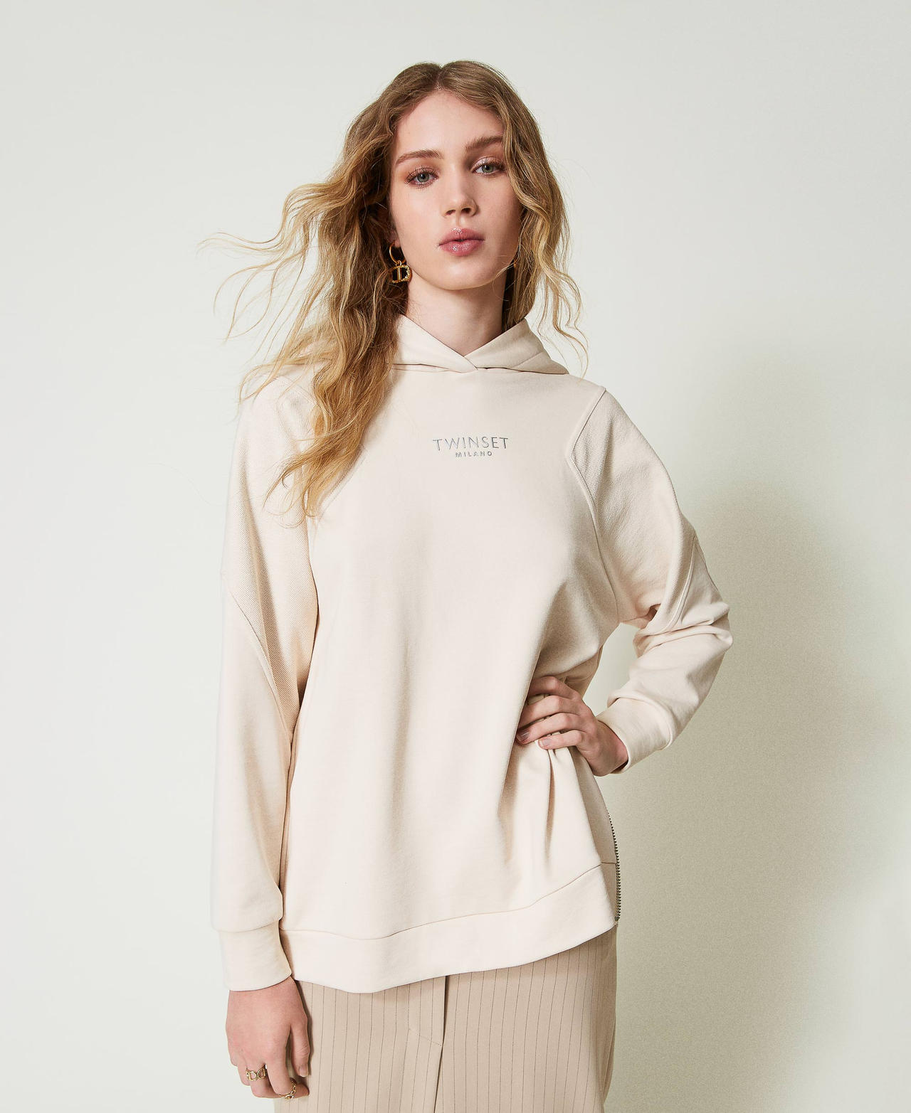 Sudadera oversize con logo