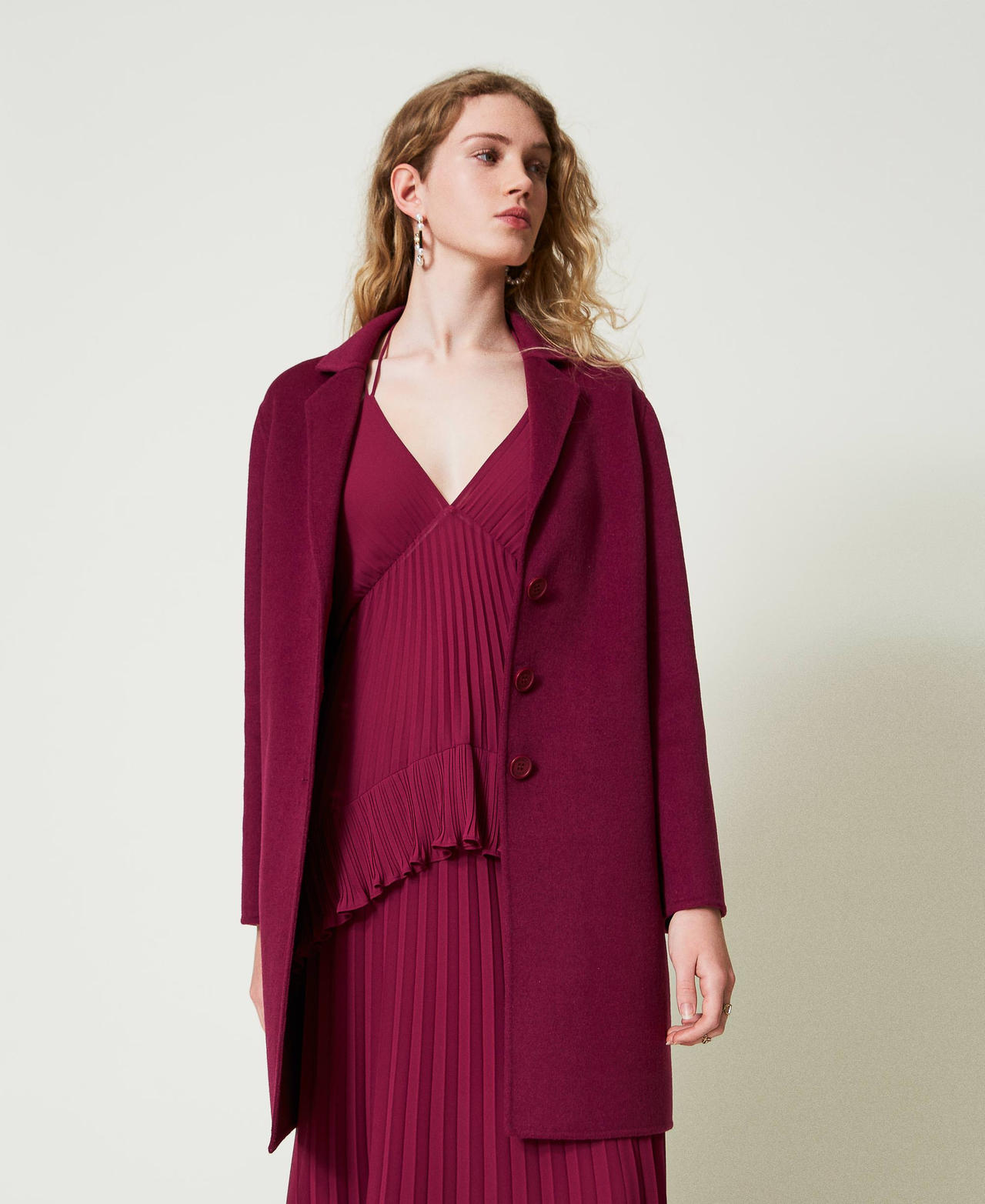 Mantel aus zweilagigem Wollmischtuch &bdquo;Red Plum&ldquo;-Violett Frau 242TP2062_05245_01