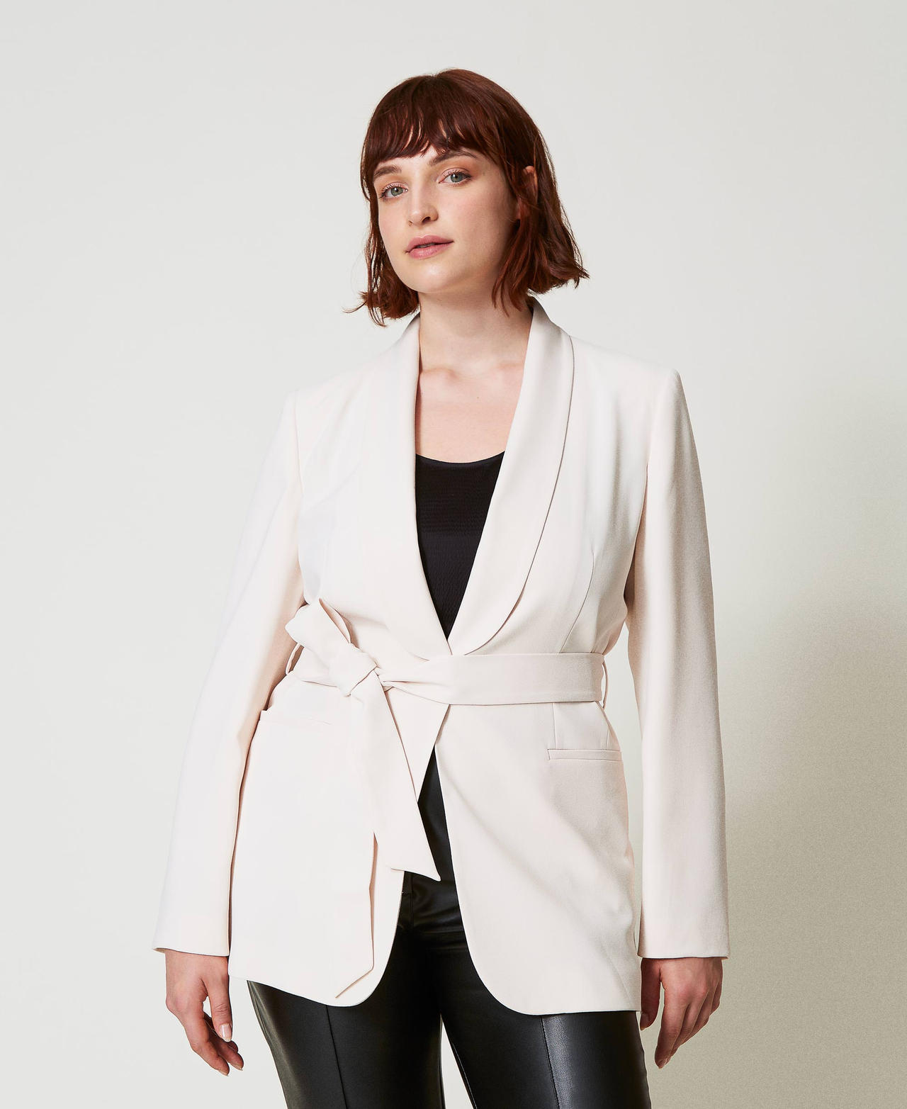 Blazer with belt and Oval T chain Old White Woman 242TP2086_11748_01
