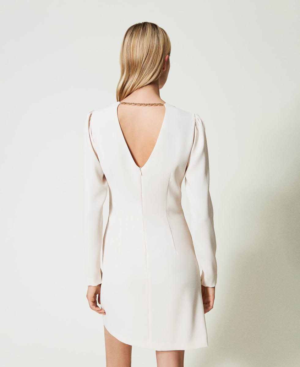 Robe courte avec cha&icirc;ne Oval T Blanc &laquo;&nbsp;Old White&nbsp;&raquo; Femme 242TP2088_11748_04