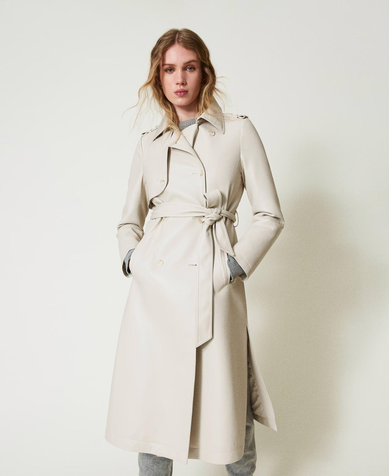 Long coated fabric trench coat with belt Old White Woman 242TP2200_11748_02