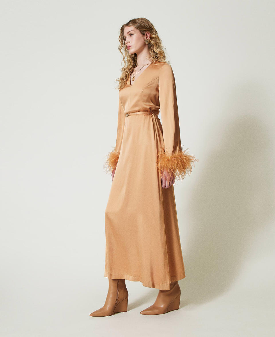 Twin Set Abito lungo in raso con piume